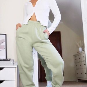 PRETTYLITTLETHING Sage Sweat Cuffed Joggers